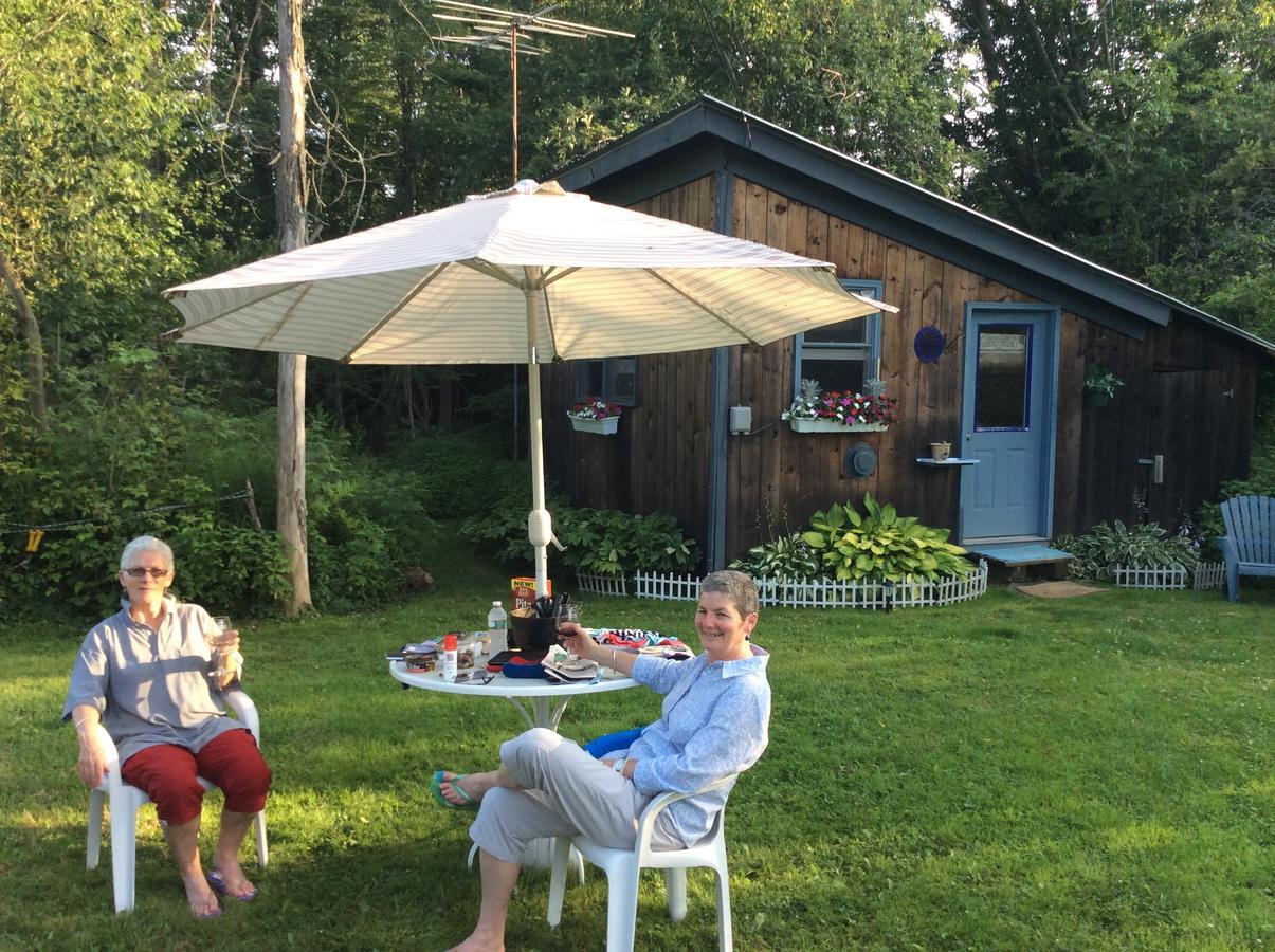 Firefly Bed & Breakfast Lincoln Екстер'єр фото