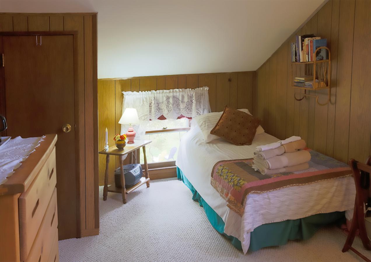 Firefly Bed & Breakfast Lincoln Екстер'єр фото