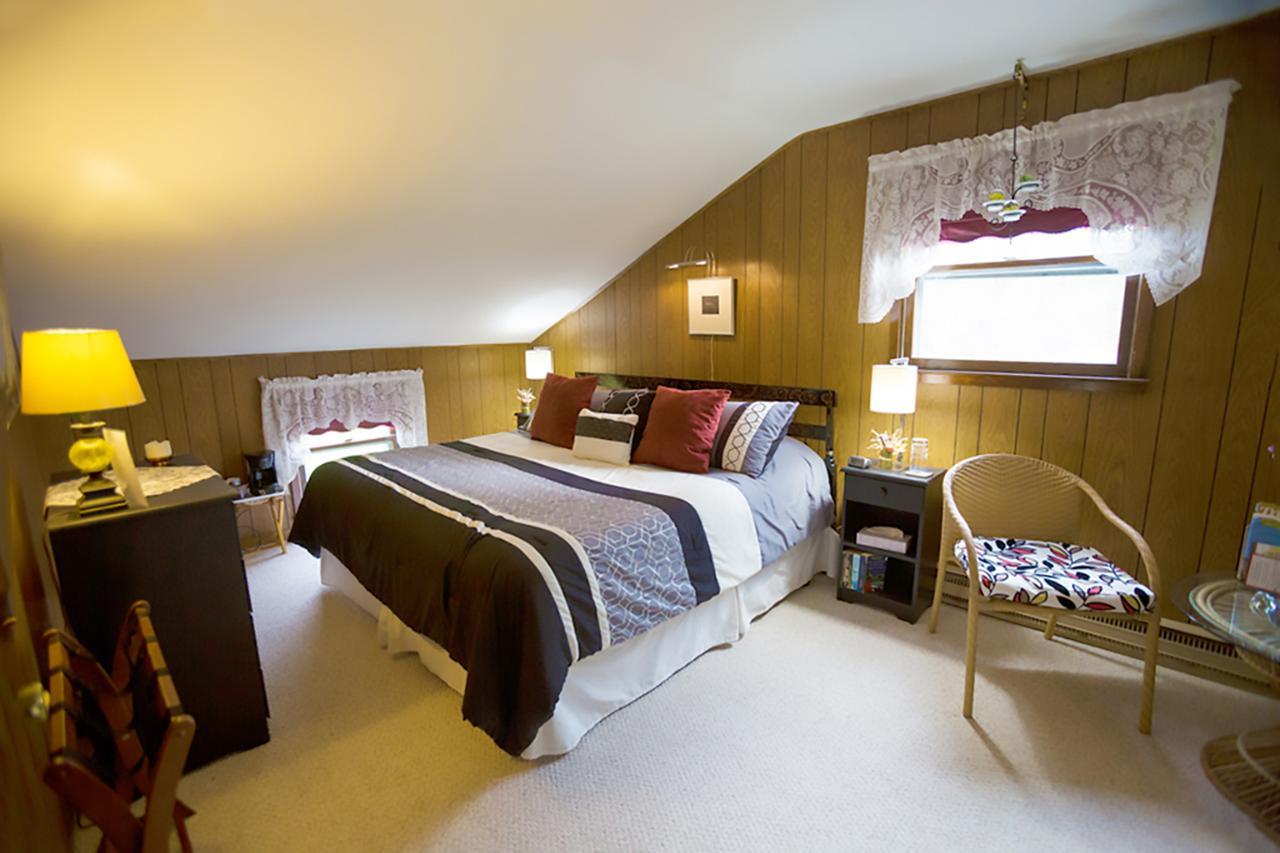 Firefly Bed & Breakfast Lincoln Екстер'єр фото