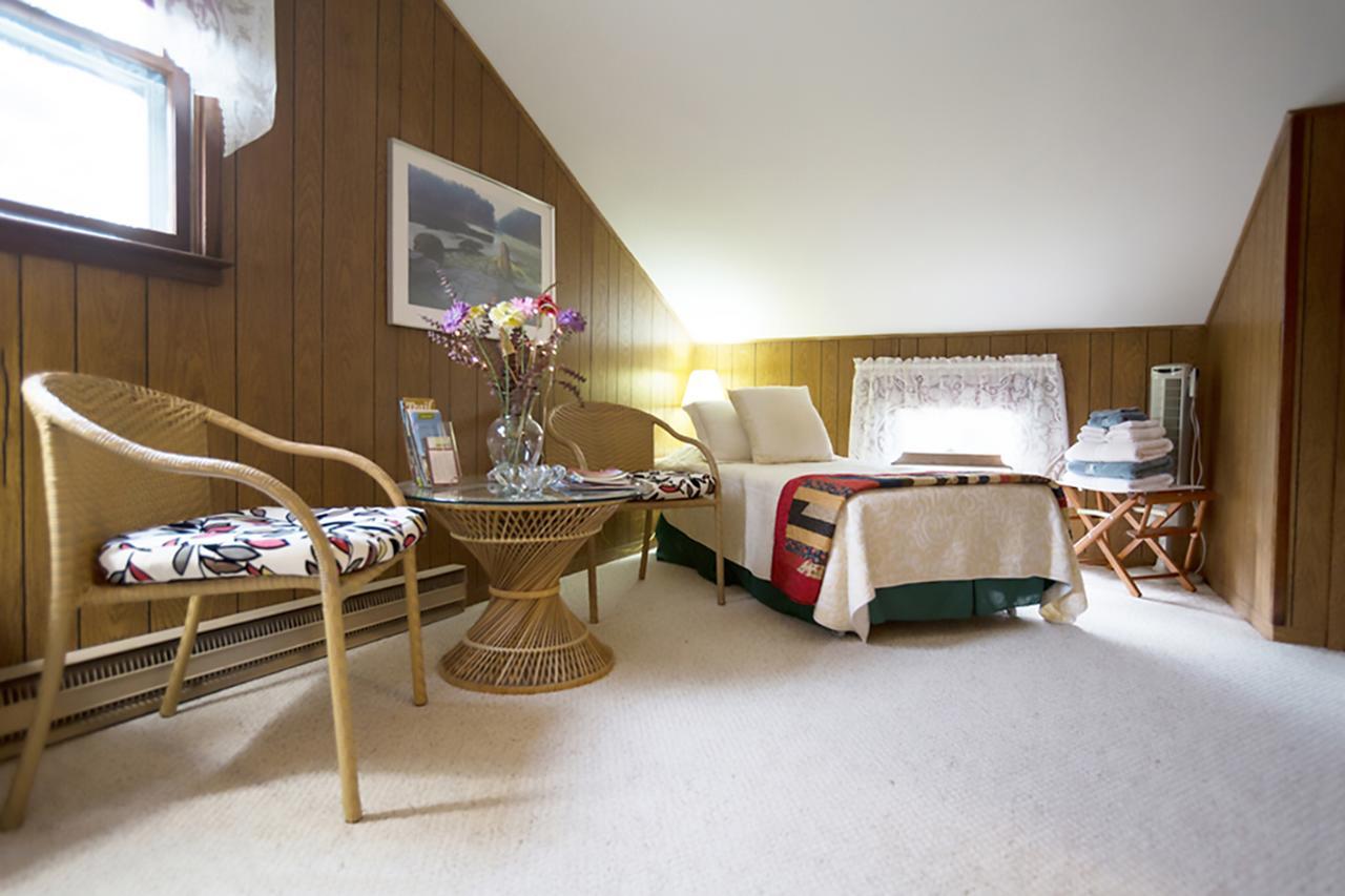 Firefly Bed & Breakfast Lincoln Екстер'єр фото